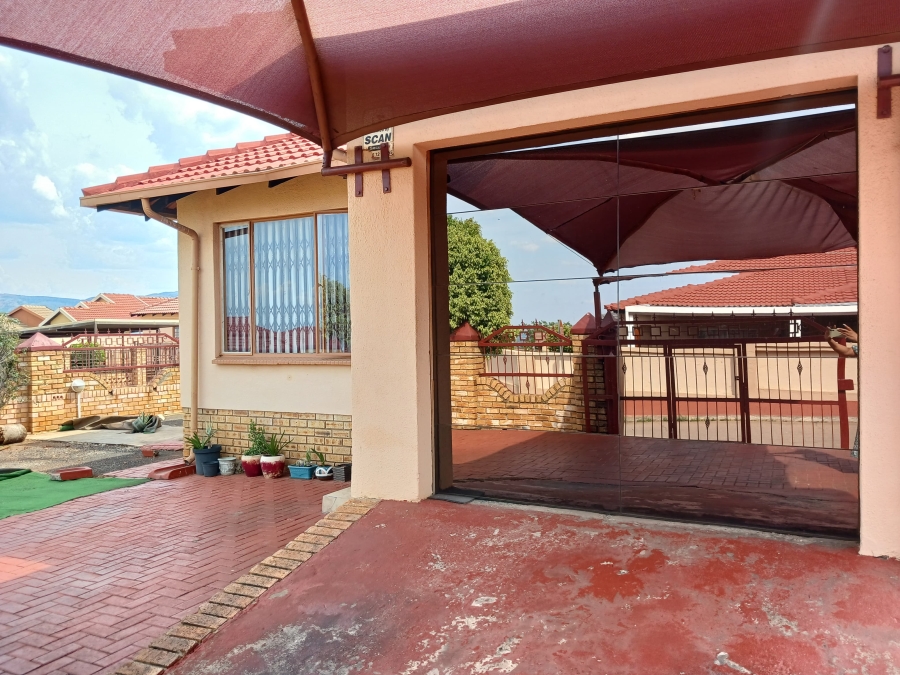 3 Bedroom Property for Sale in Tlhabane West North West